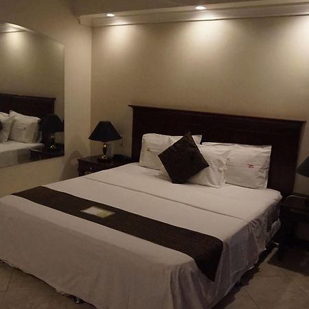 Valentino'S Hotel Angeles Ngoại thất bức ảnh