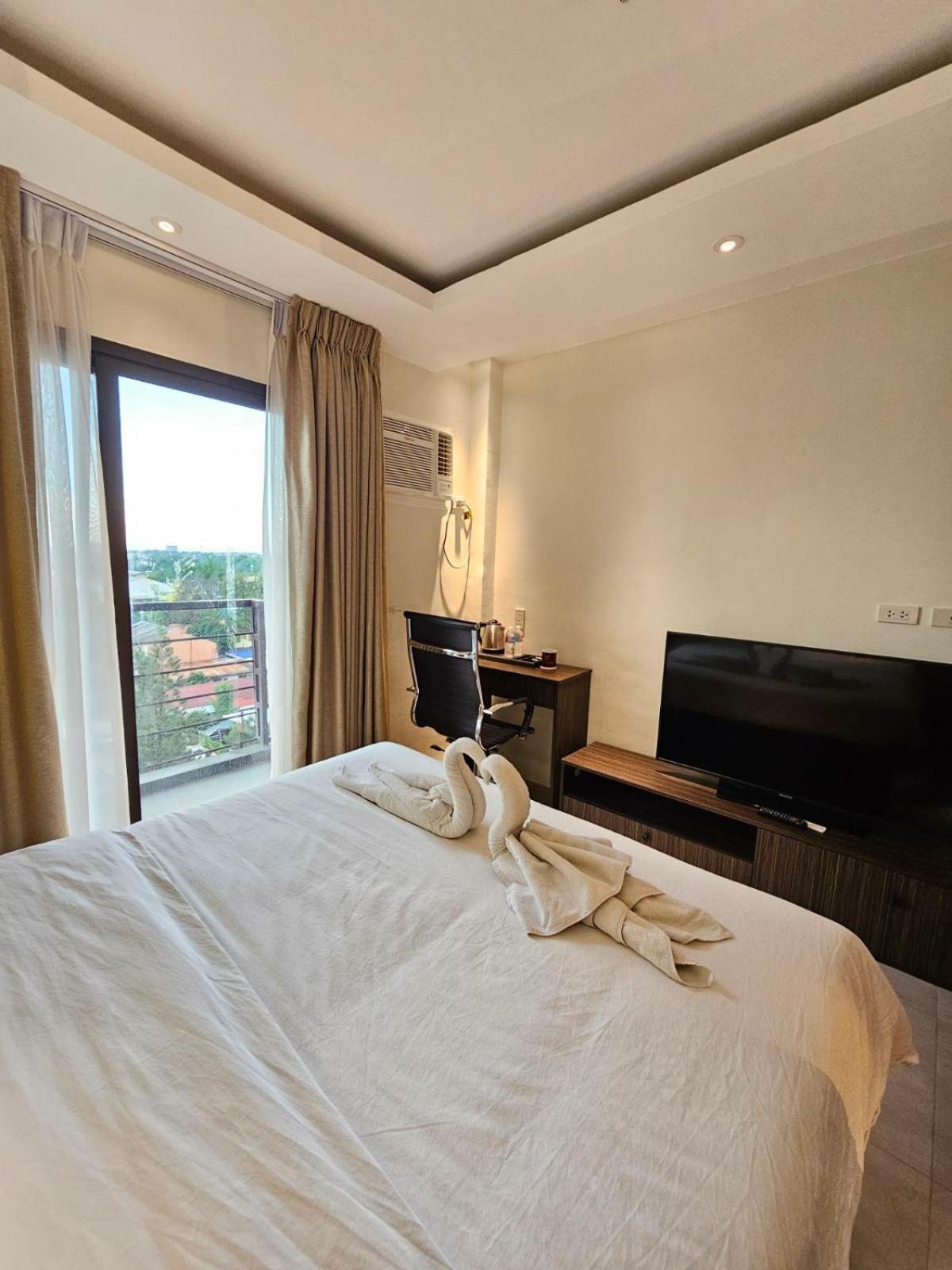 Valentino'S Hotel Angeles Ngoại thất bức ảnh