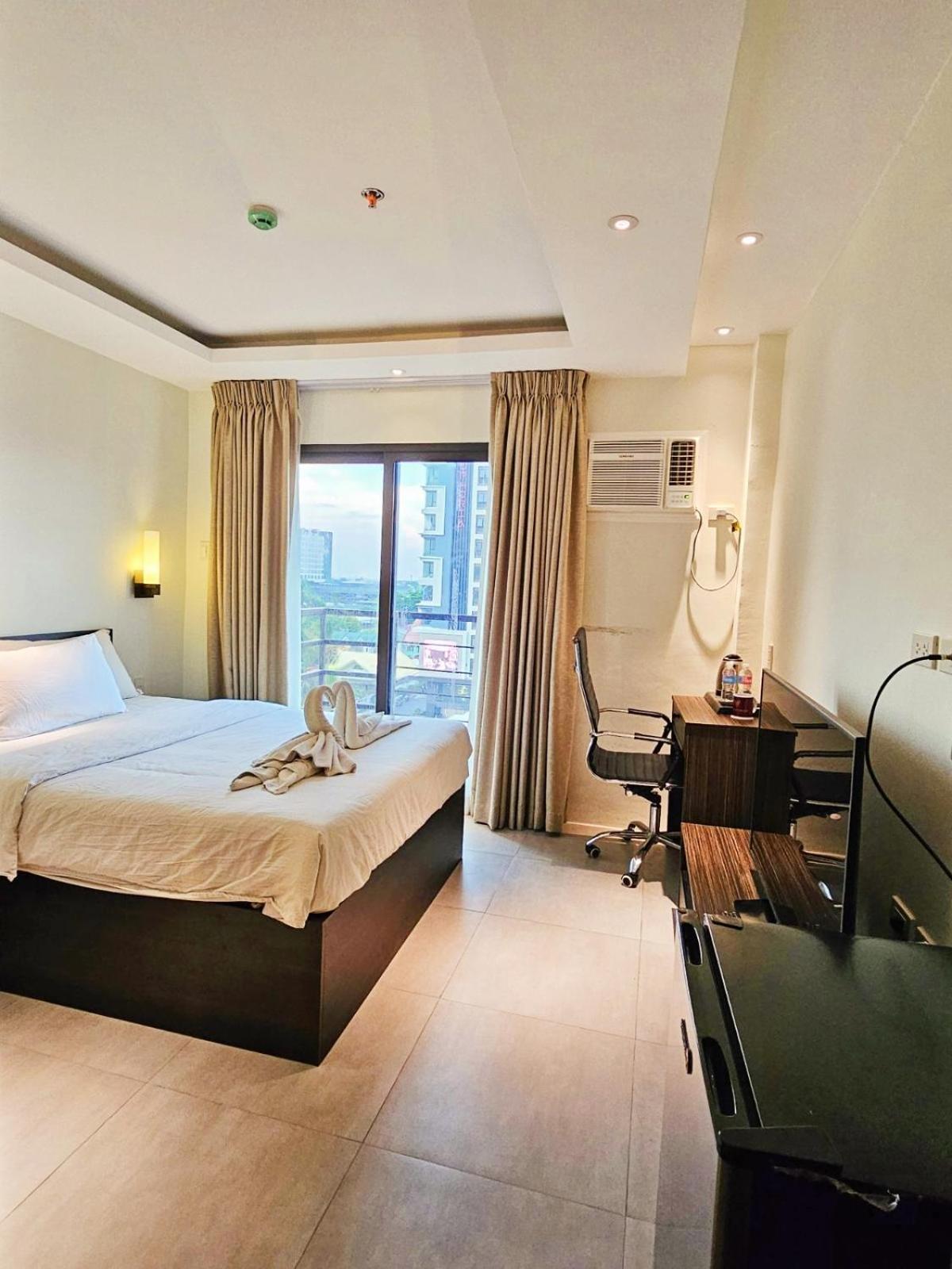 Valentino'S Hotel Angeles Ngoại thất bức ảnh