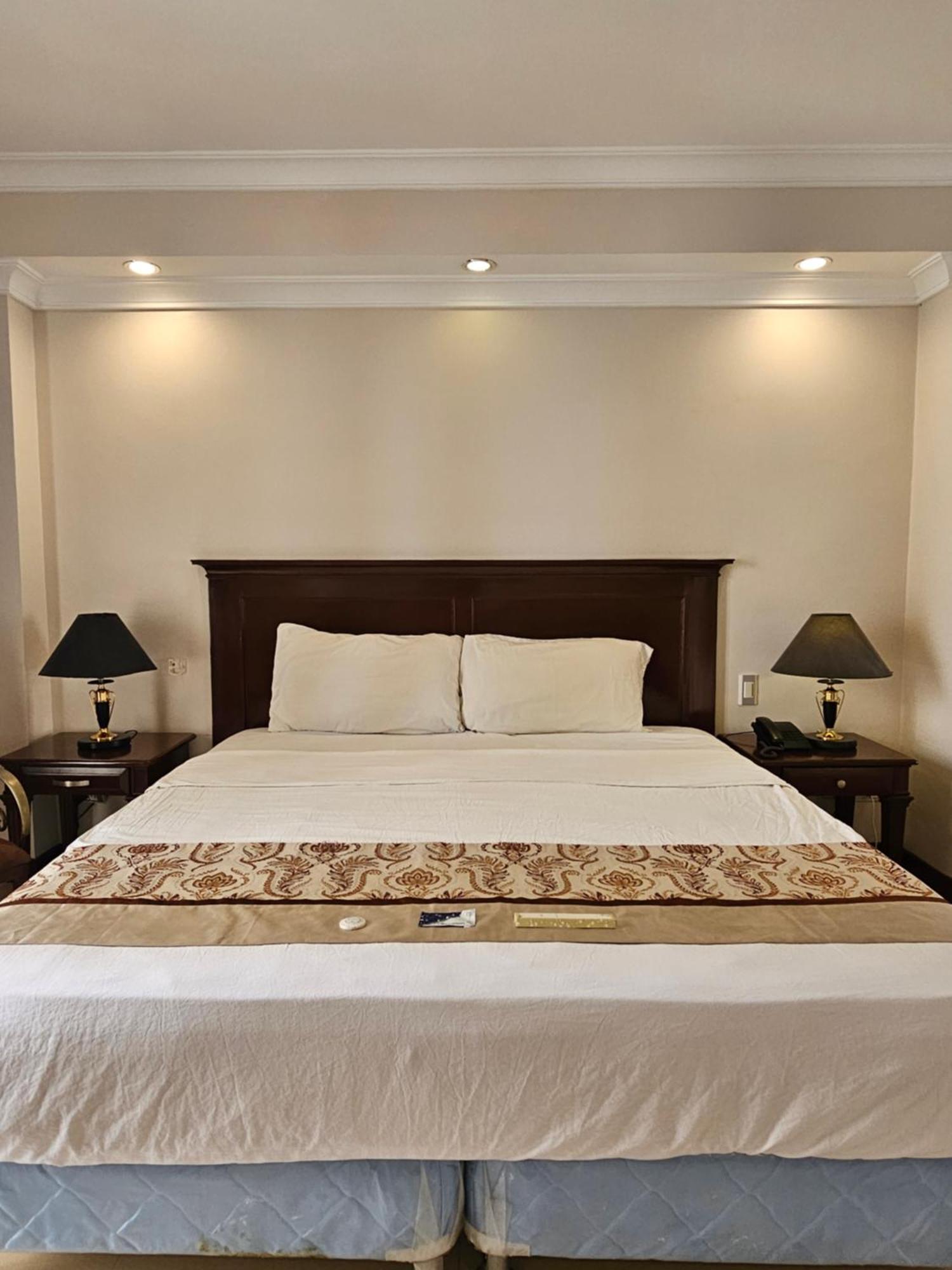 Valentino'S Hotel Angeles Ngoại thất bức ảnh