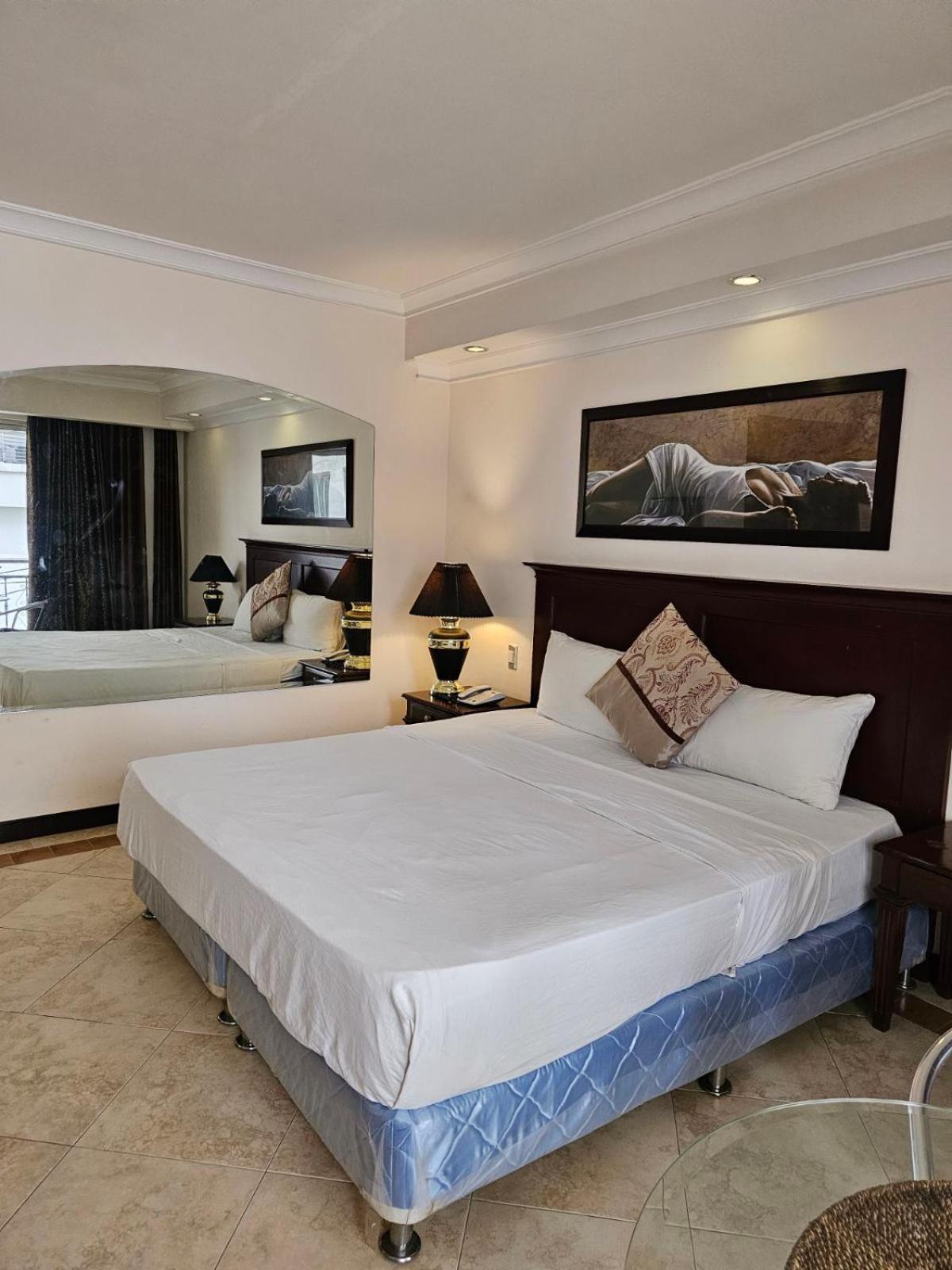 Valentino'S Hotel Angeles Ngoại thất bức ảnh