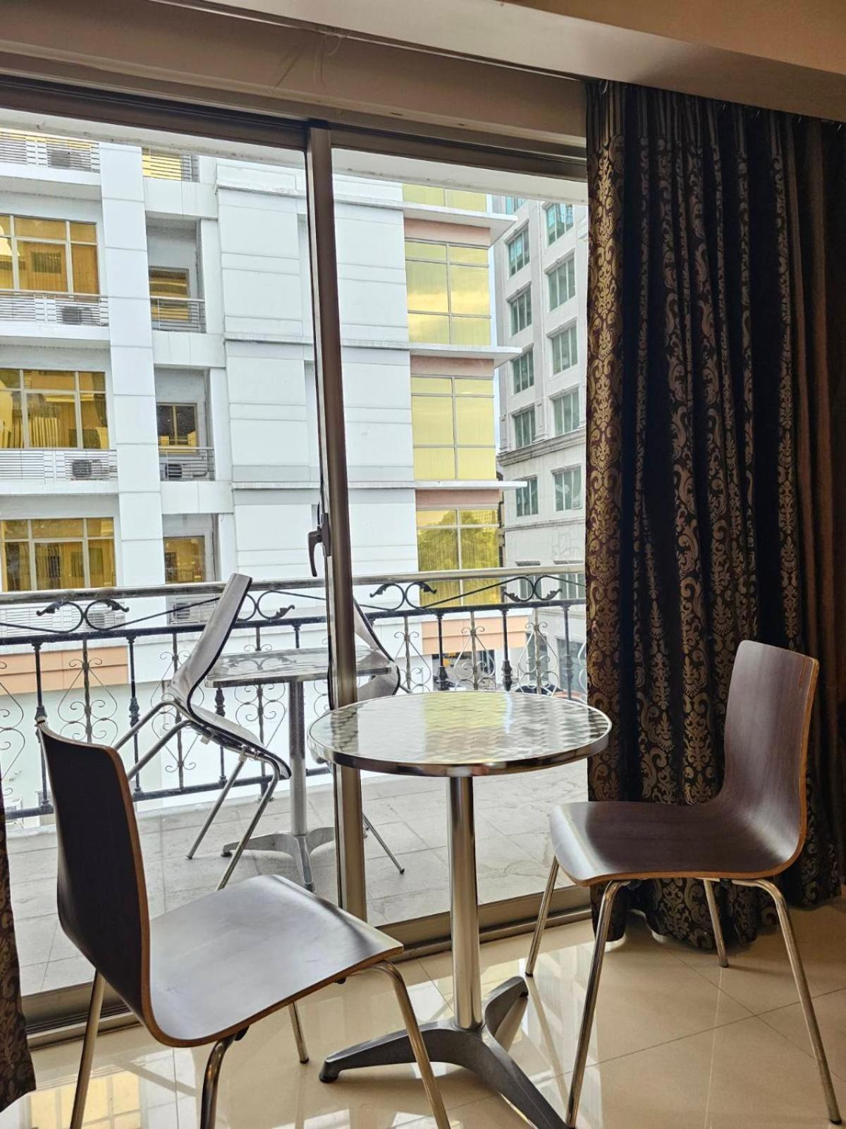 Valentino'S Hotel Angeles Ngoại thất bức ảnh