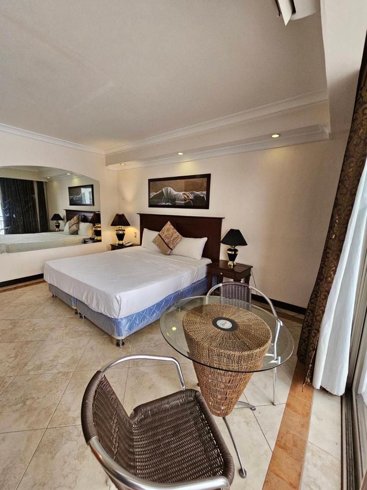 Valentino'S Hotel Angeles Ngoại thất bức ảnh