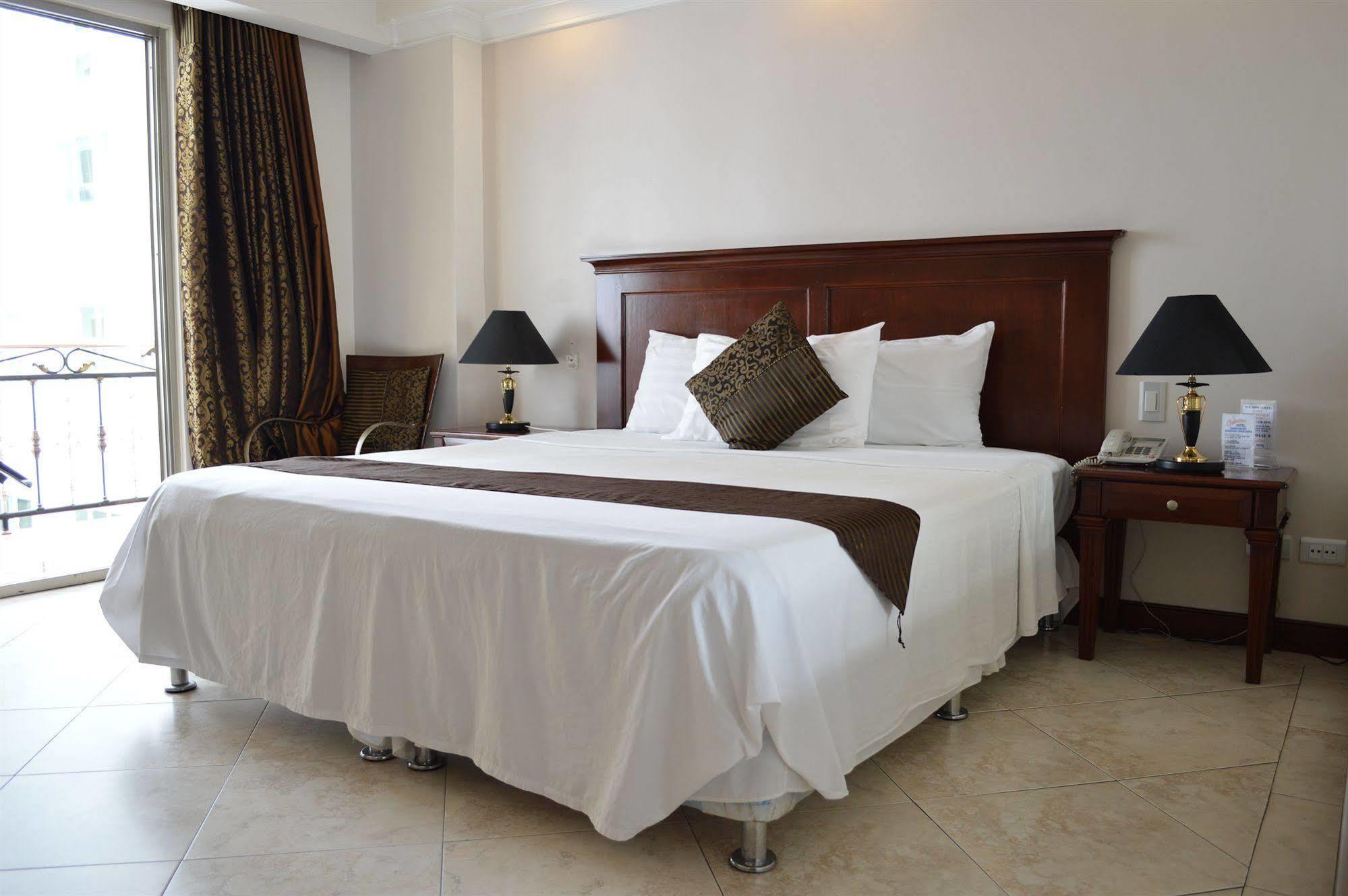 Valentino'S Hotel Angeles Ngoại thất bức ảnh