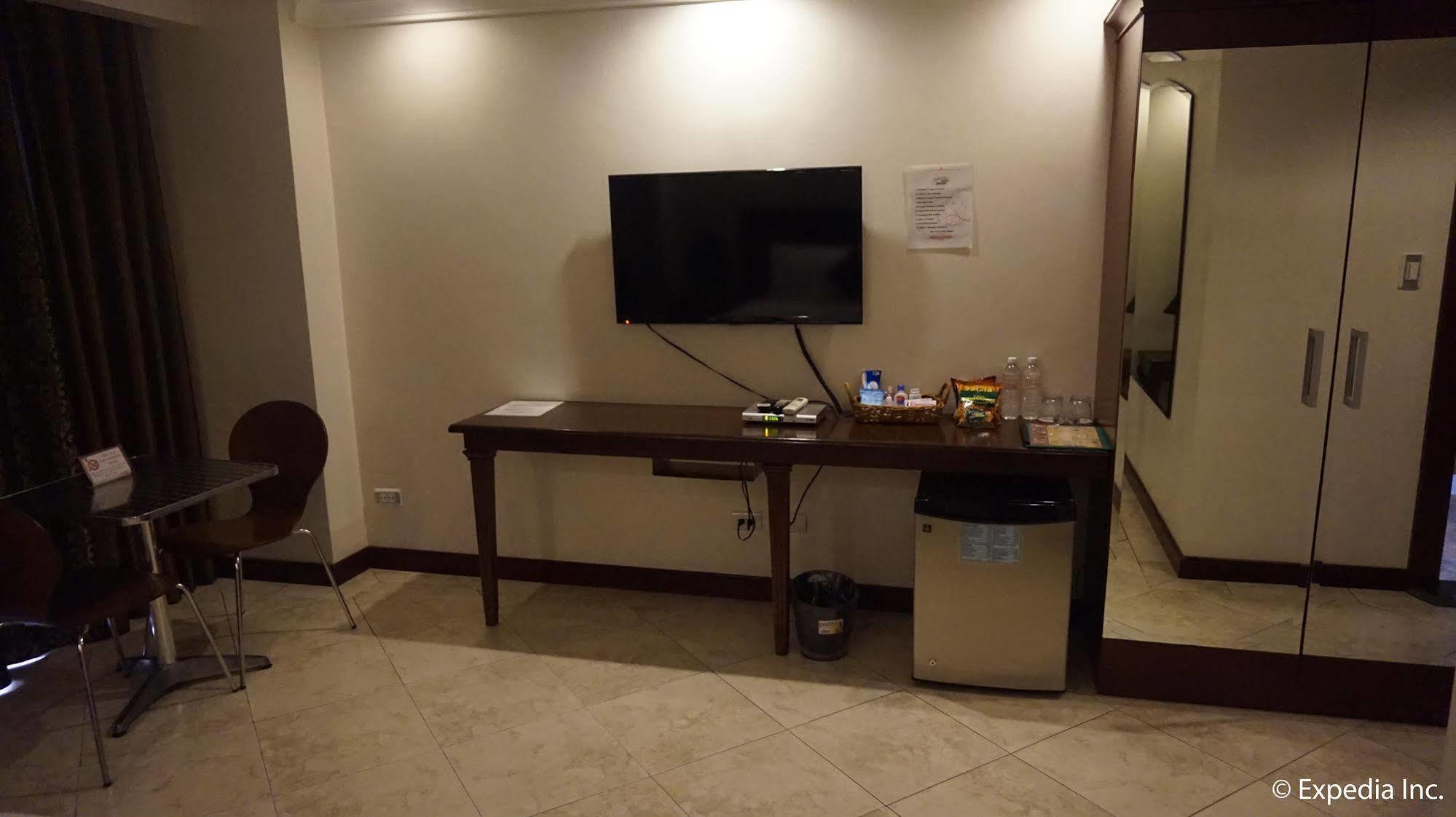 Valentino'S Hotel Angeles Ngoại thất bức ảnh